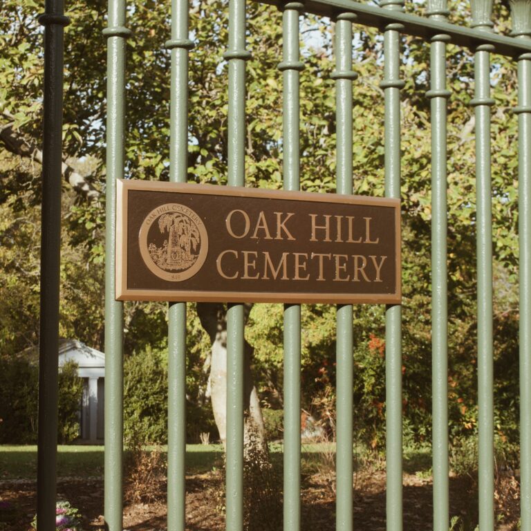 A Living Museum: A Portrait of Oak Hill Cemetery